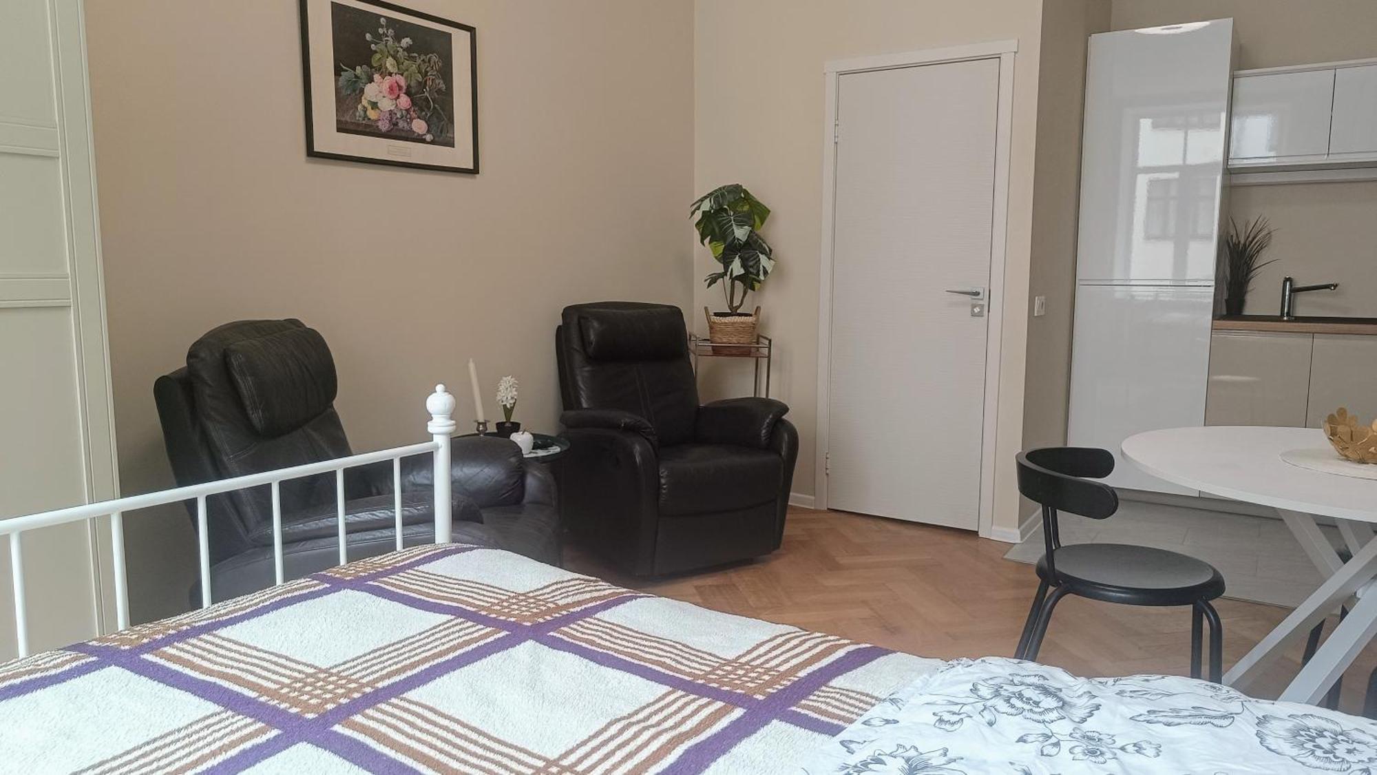 Julia Lacplesa Apartments Рига Экстерьер фото