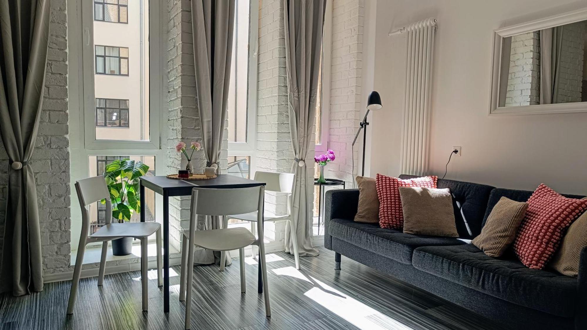 Julia Lacplesa Apartments Рига Экстерьер фото